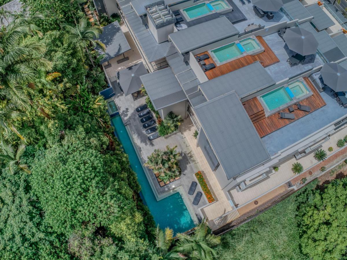 Coconut Grove Aparthotel Port Douglas Eksteriør bilde