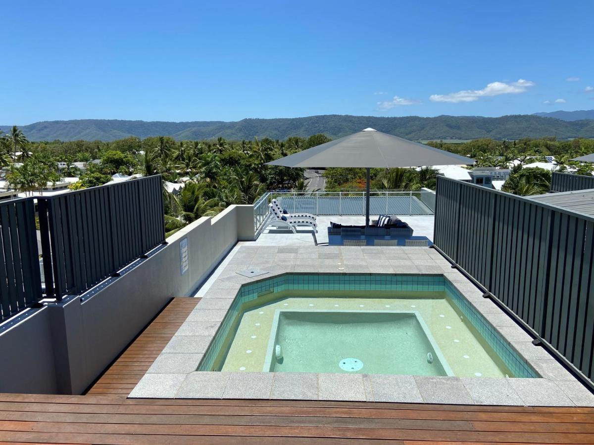 Coconut Grove Aparthotel Port Douglas Eksteriør bilde