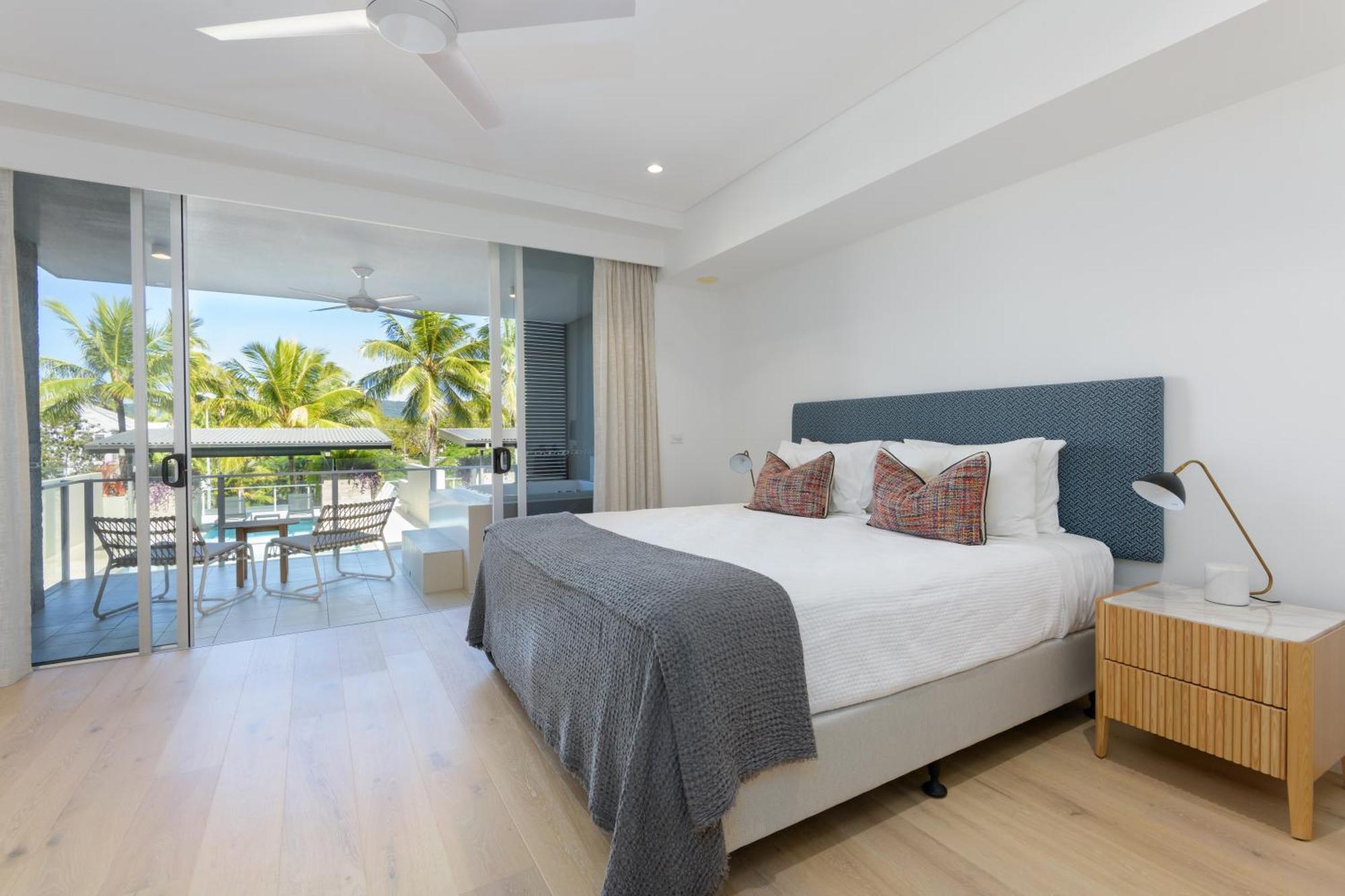 Coconut Grove Aparthotel Port Douglas Eksteriør bilde