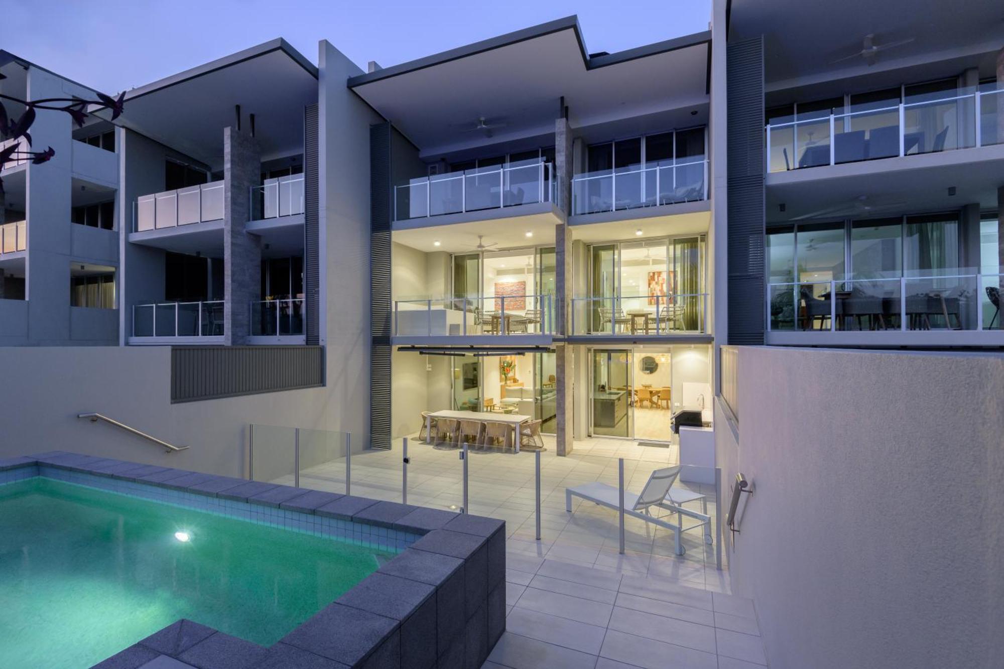 Coconut Grove Aparthotel Port Douglas Eksteriør bilde