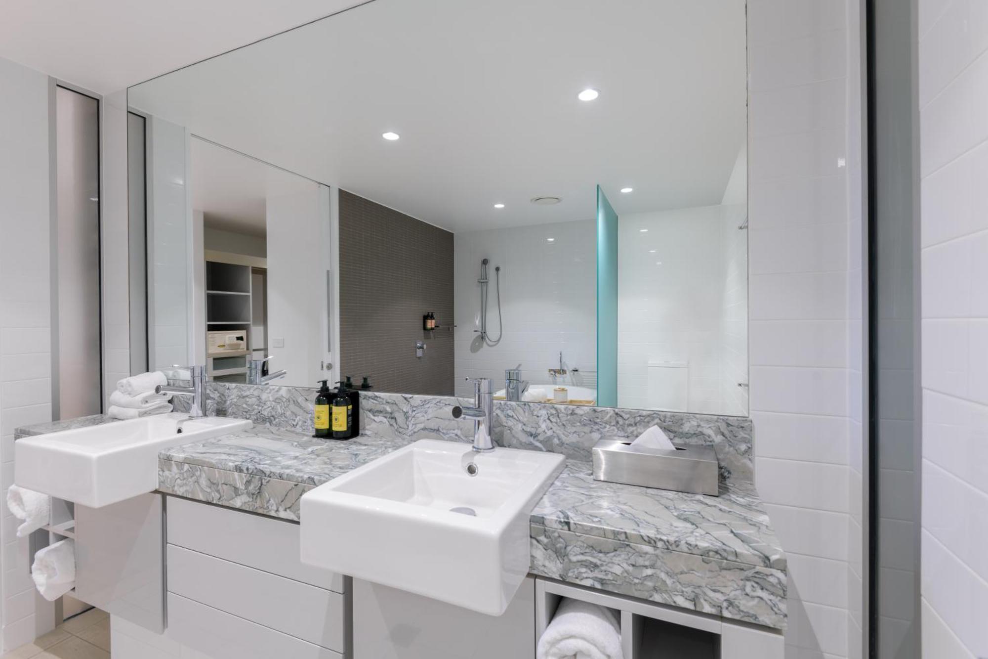 Coconut Grove Aparthotel Port Douglas Eksteriør bilde