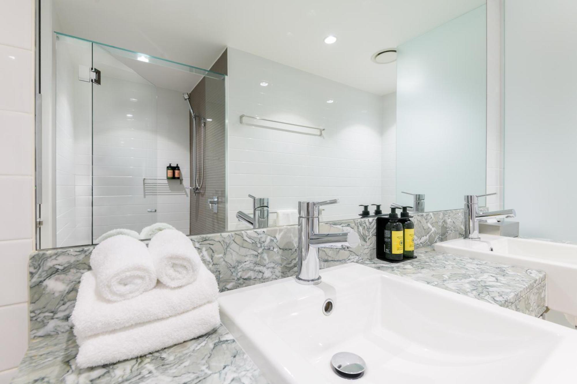 Coconut Grove Aparthotel Port Douglas Eksteriør bilde