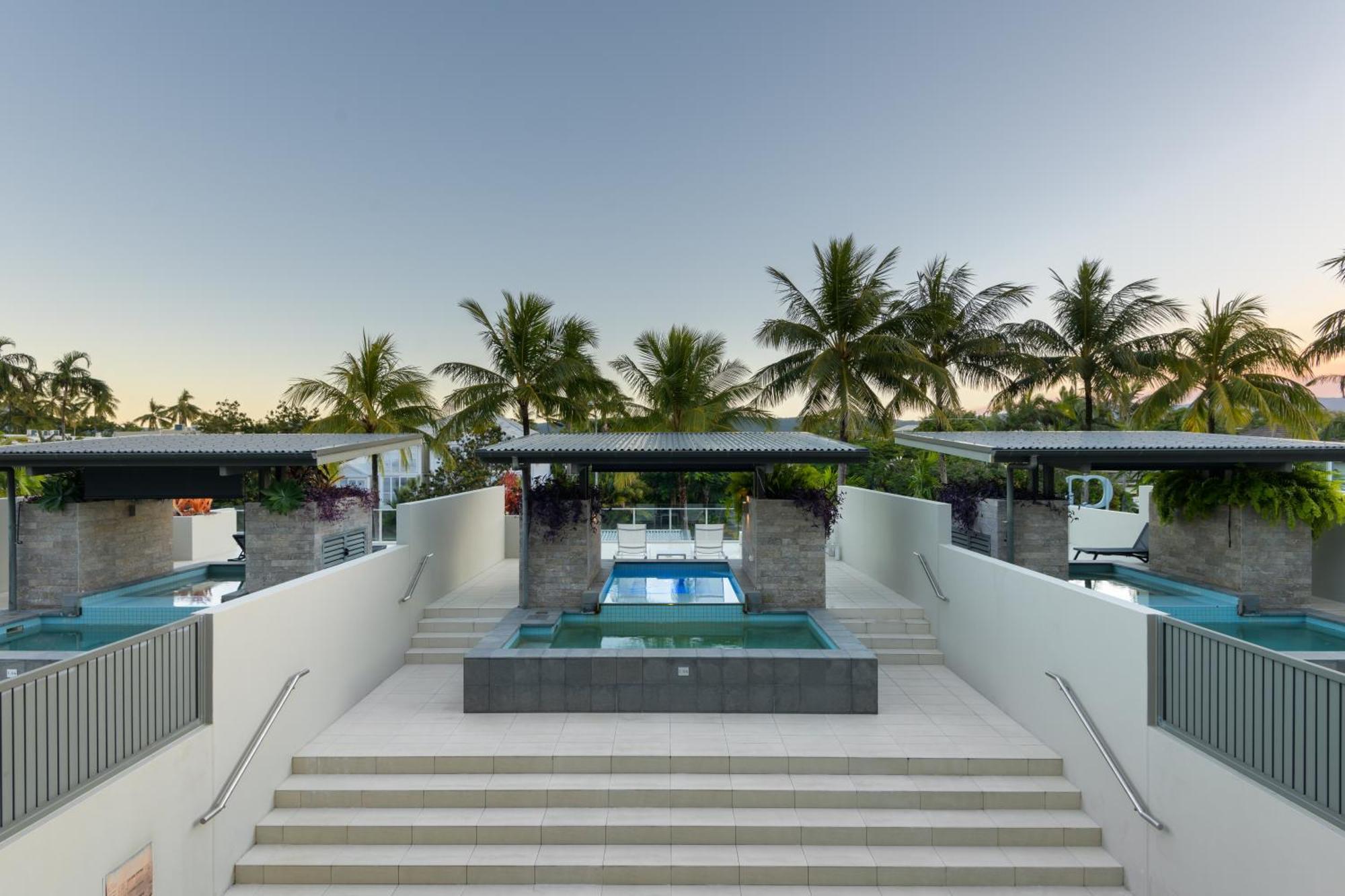 Coconut Grove Aparthotel Port Douglas Eksteriør bilde