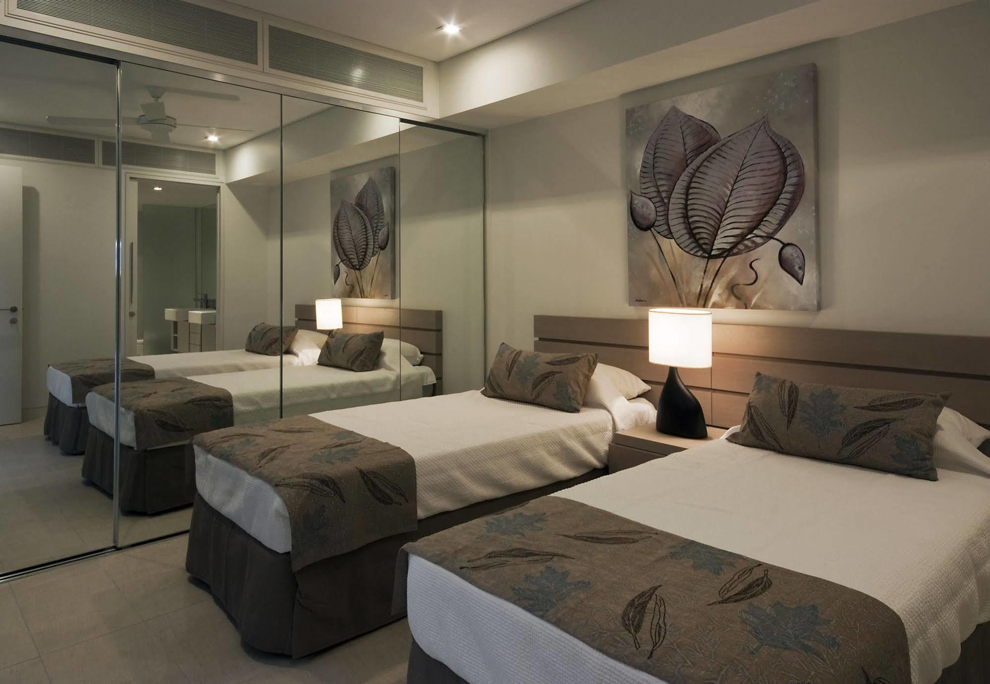 Coconut Grove Aparthotel Port Douglas Eksteriør bilde