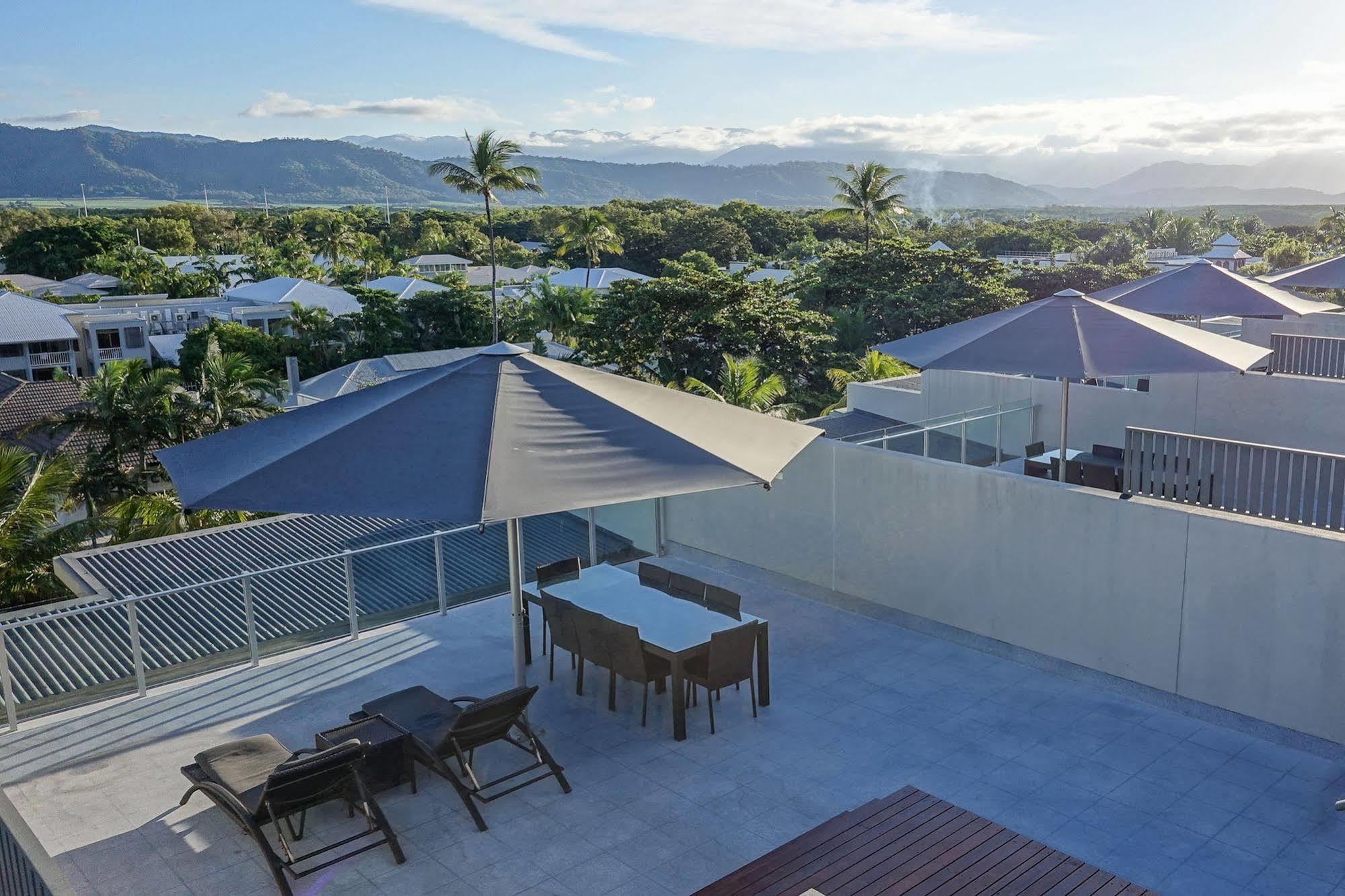 Coconut Grove Aparthotel Port Douglas Eksteriør bilde